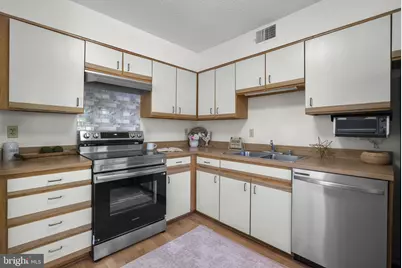 15115 Interlachen Drive #3-225, Silver Spring, MD 20906 - Photo 13