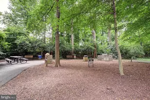 5225 Pooks Hill Rd, Bethesda, MD 20814 - Photo 13
