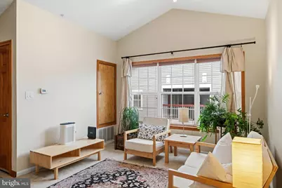 18512 Boysenberry Drive #201, Gaithersburg, MD 20879 - Photo 5