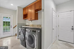 11612 Lake Potomac Dr, Potomac, MD 20854 - Photo 21