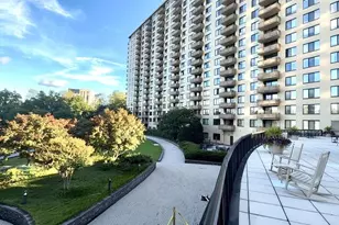 5225 Pooks Hill Rd, Bethesda, MD 20814 - Photo 55