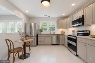 10703 Kings Riding Way N, Rockville, MD 20852 - Photo 3