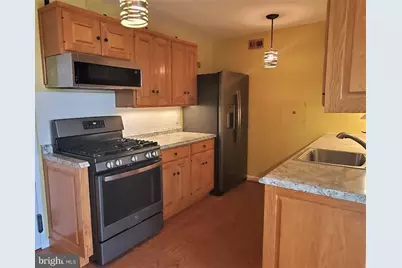 10201 Grosvenor Place #901, Rockville, MD 20852 - Photo 3