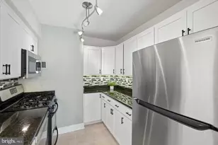 1220 Blair Mill Rd, Silver Spring, MD 20910 - Photo 9