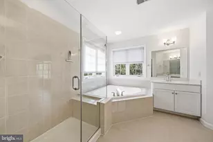 819 Royal Crescent, Rockville, MD 20850 - Photo 21
