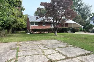 718 Maple Ave, Rockville, MD 20850 - Photo 3
