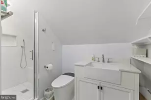 7910 Piney Branch Rd, Silver Spring, MD 20910 - Photo 23