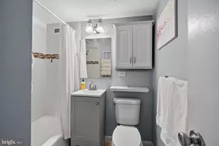 1900 Lyttonsville Rd, Silver Spring, MD 20910 - Photo 9