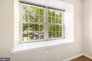 18328 Streamside Dr, Gaithersburg, MD 20879 - Photo 33