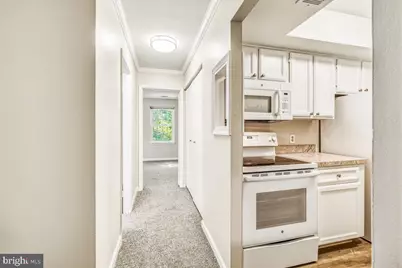 18328 Streamside Drive #301, Gaithersburg, MD 20879 - Photo 17