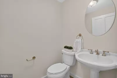 10701 Clermont Avenue, Garrett Park, MD 20896 - Photo 7