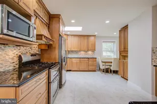 9203 Cedarcrest Dr, Bethesda, MD 20814 - Photo 7