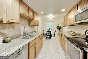 7344 Greentree Rd, Bethesda, MD 20817 - Photo 11