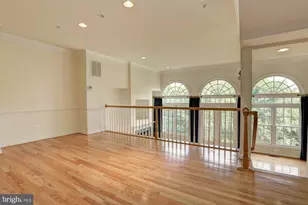 311 Oak Knoll Terrace, Rockville, MD 20850 - Photo 7