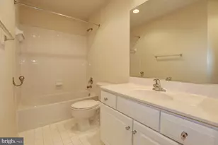 311 Oak Knoll Terrace, Rockville, MD 20850 - Photo 29