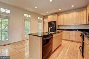 311 Oak Knoll Terrace, Rockville, MD 20850 - Photo 15