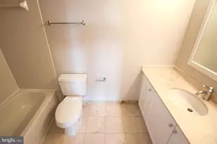 10101 Grosvenor Pl, Rockville, MD 20852 - Photo 11