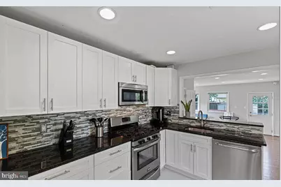 4709 Arbutus Avenue, Rockville, MD 20853 - Photo 7