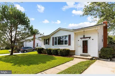4709 Arbutus Avenue, Rockville, MD 20853 - Photo 9