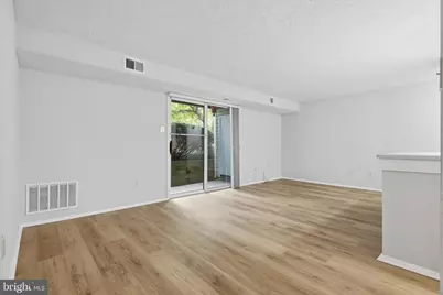 12217 Peach Crest Drive #905-D, Germantown, MD 20874 - Photo 15