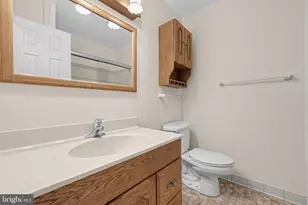 8507 Victory Ln, Potomac, MD 20854 - Photo 17