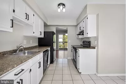 13203 Trimfield Lane, Germantown, MD 20874 - Photo 11