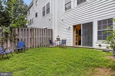 18705 Falling River Drive, Gaithersburg, MD 20879 - Photo 11