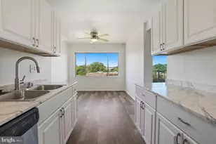 454 Girard St, Gaithersburg, MD 20877 - Photo 3