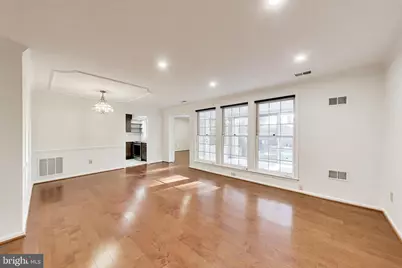 5707 Brewer House Circle #T-2, Rockville, MD 20852 - Photo 3