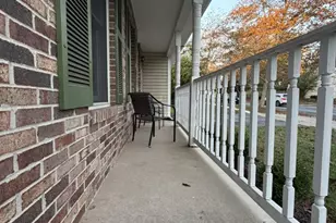 17807 Cottonwood Terrace, Gaithersburg, MD 20877 - Photo 3