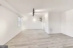 894 West Side Dr, Gaithersburg, MD 20878 - Photo 5