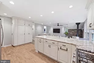 25135 Hickory Ridge Ln, Gaithersburg, MD 20882 - Photo 19