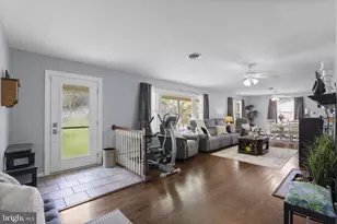26109 Cornor Dr, Damascus, MD 20872 - Photo 3