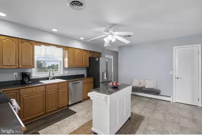 26109 Cornor Drive, Damascus, MD 20872 - Photo 9