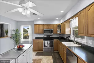 26109 Cornor Dr, Damascus, MD 20872 - Photo 7