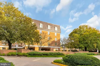 8101 Connecticut Avenue #C400, Chevy Chase, MD 20815 - Photo 19