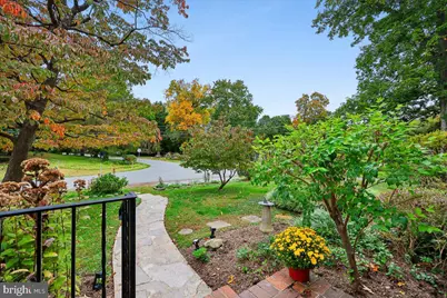 10525 Kinloch Road, Silver Spring, MD 20903 - Photo 5