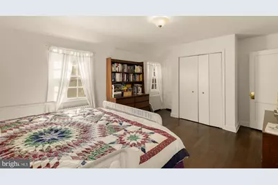 8215 Larry Place, Chevy Chase, MD 20815 - Photo 5