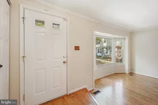 1352 Carlsbad Dr, Gaithersburg, MD 20879 - Photo 5