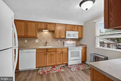 14902 Trailwood Place, Burtonsville, MD 20866 - Photo 3