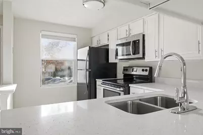 18916 Port Haven Place, Germantown, MD 20874 - Photo 9