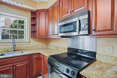 8035 Quarry Ridge Way, Bethesda, MD 20817 - Photo 15