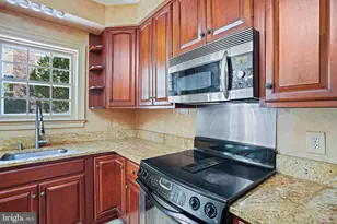 8035 Quarry Ridge Way, Bethesda, MD 20817 - Photo 15