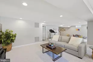 934 Rockborn St, Gaithersburg, MD 20878 - Photo 43