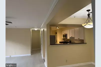 5716 Chapman Mill Drive #1503, Rockville, MD 20852 - Photo 7