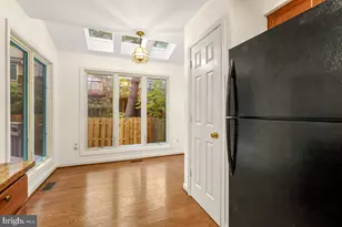20323 Cedarhurst Way, Germantown, MD 20876 - Photo 17