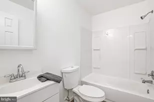 20323 Cedarhurst Way, Germantown, MD 20876 - Photo 35