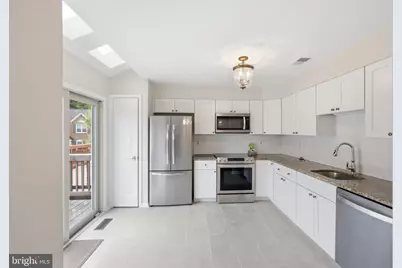 20 Sour Cherry Court, Gaithersburg, MD 20878 - Photo 9
