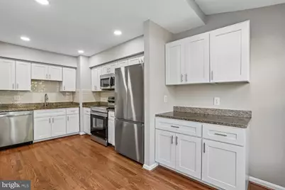 12206 Brittania Circle, Germantown, MD 20874 - Photo 7