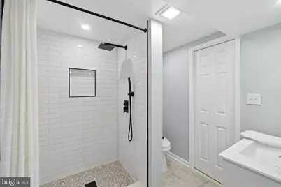 8910 Alliston Hollow Way, Gaithersburg, MD 20879 - Photo 43